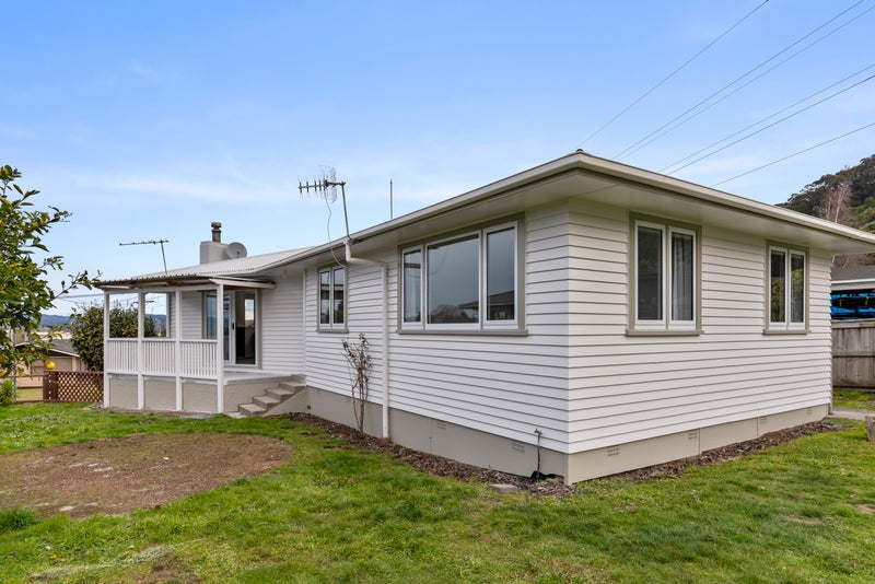 7 Robin Street, Selwyn Heights, Rotorua - Carousel 1