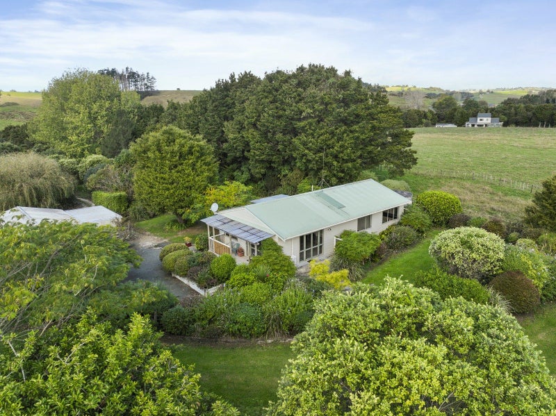 263 Gibbons Road, Kaiwaka - Carousel 1