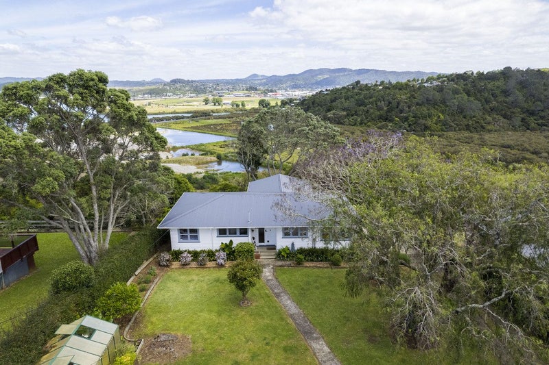 34 Mackesy Road, Parahaki, Whangarei - Carousel 1
