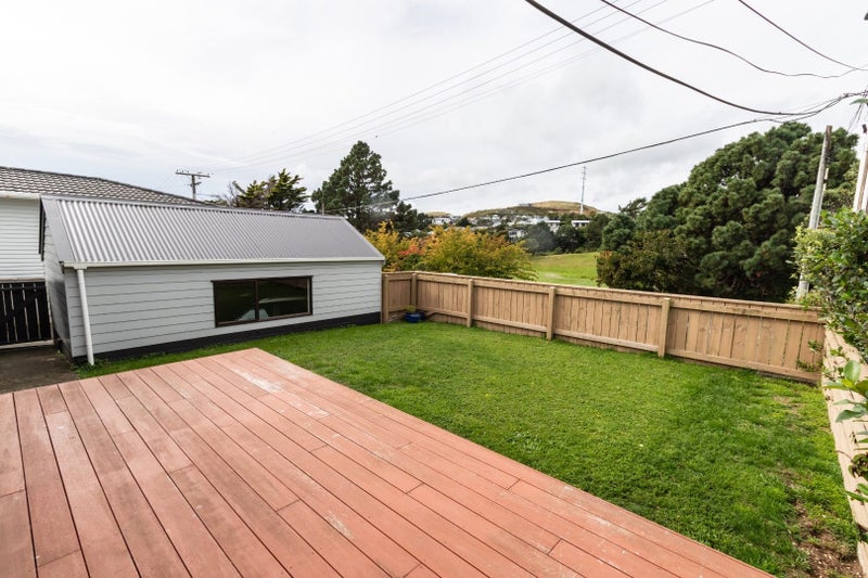9 Pinkerton Grove, Newlands, Wellington - Carousel 2