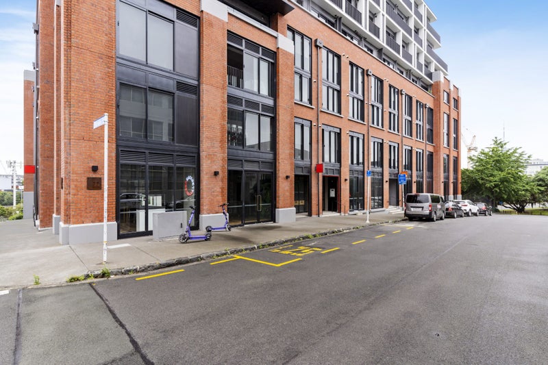 602/59 France Street South, Newton, Auckland - Carousel 2