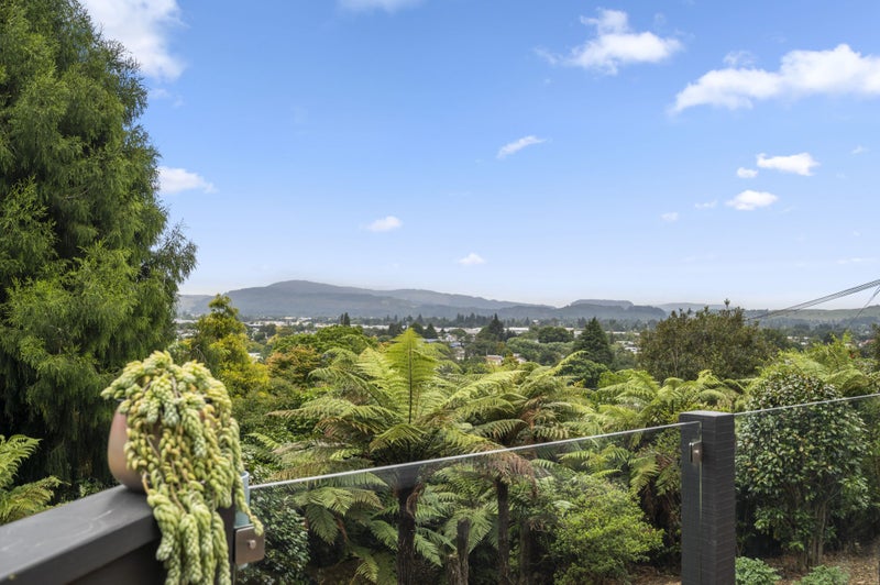 95 Old Quarry Road, Selwyn Heights, Rotorua - Carousel 1