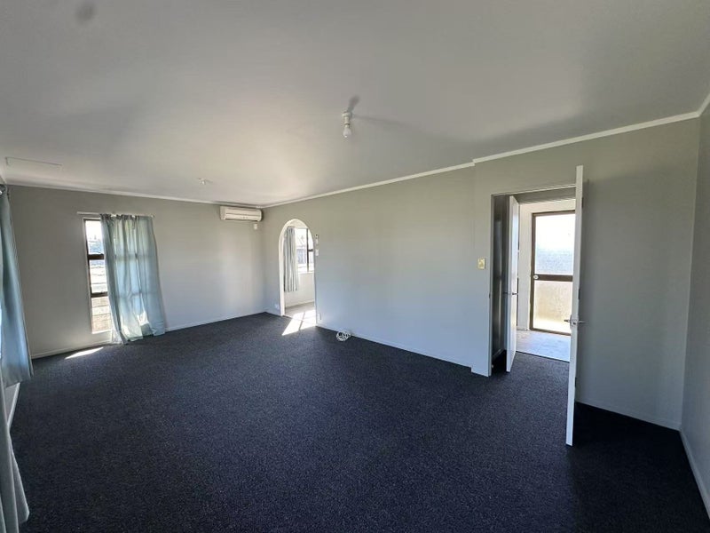 37 Breckons Avenue, Nawton, Hamilton - Carousel 2