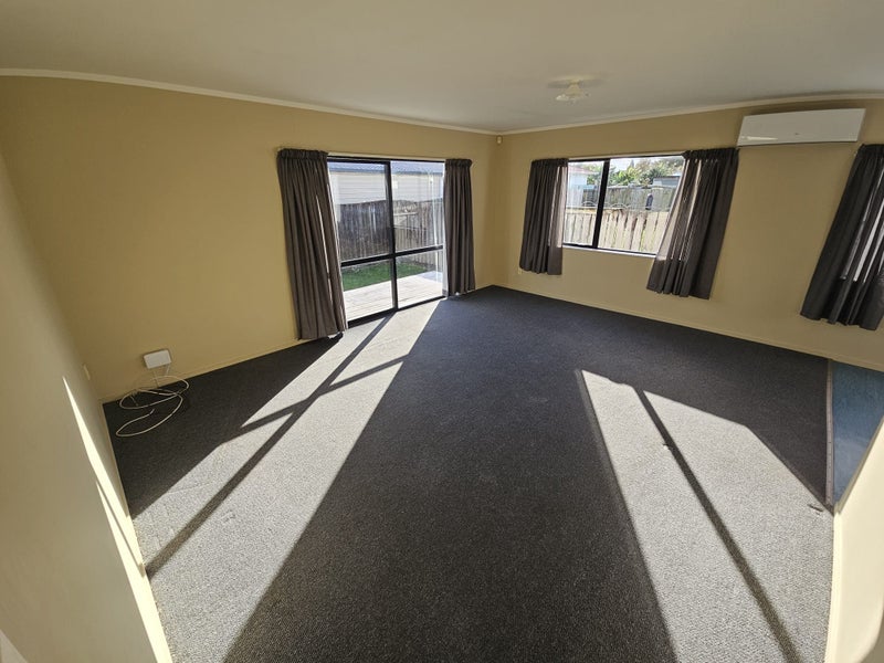 15 VALENTINE ST, Papakura, Auckland - Carousel 2