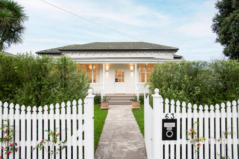 63 Stout Street, Whataupoko, Gisborne - Carousel 1