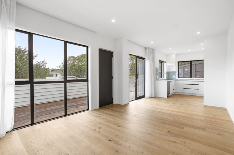 6 Cranston Street, Torbay, Auckland - Carousel 2