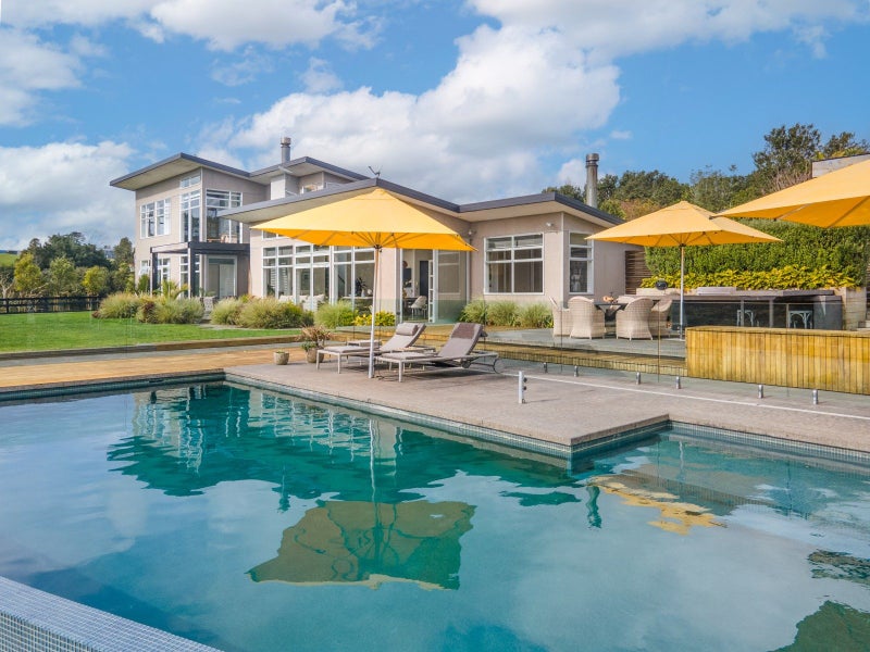 426 Whitford Road, Howick - Carousel 1