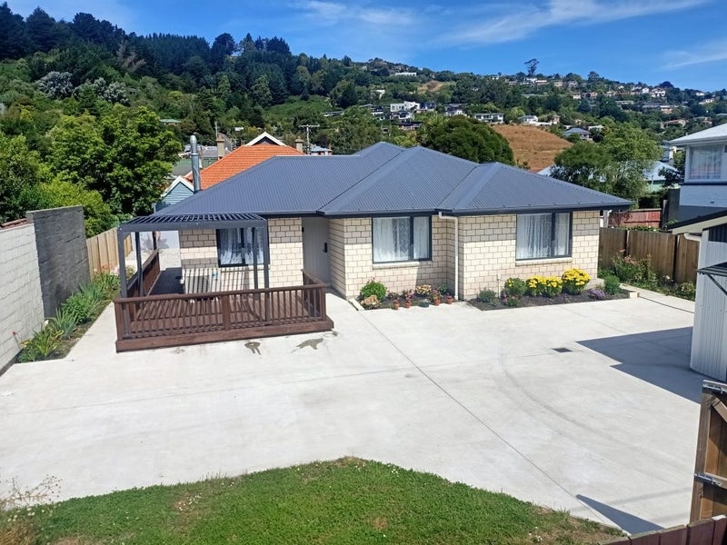 14 Ainslee Place, North East Valley, Dunedin - Carousel 1
