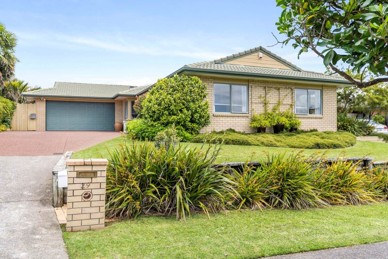 29 Vanderbilt Parade, Albany, Auckland - Carousel 2