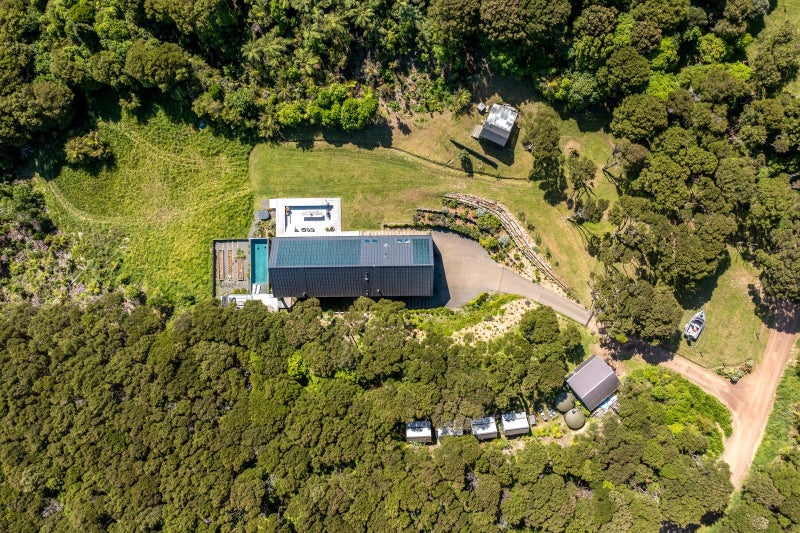 215D Awaawaroa Road, Waiheke Island, Waiheke Island - Carousel 22