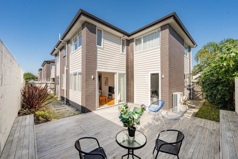 1158A New North Road, Mount Albert, Auckland - Carousel 1