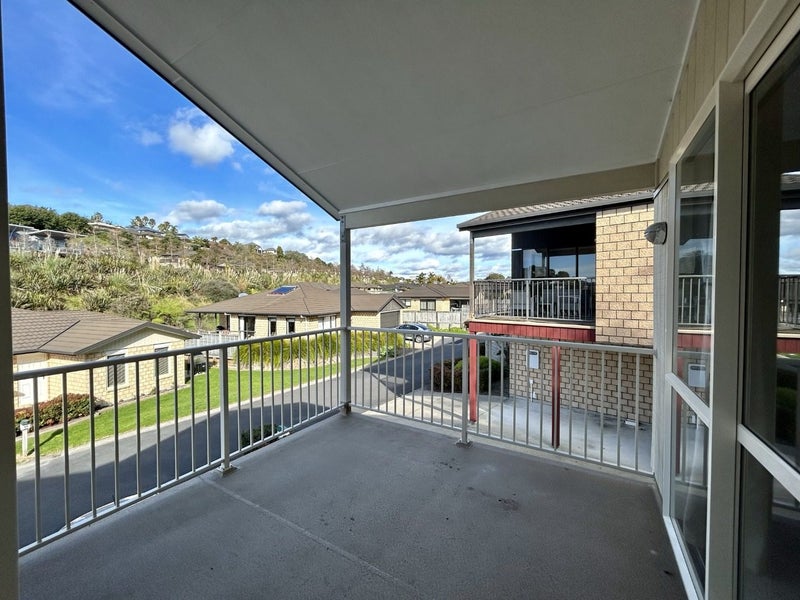 19 Glencarron Place, Bethlehem, Tauranga - Carousel 1