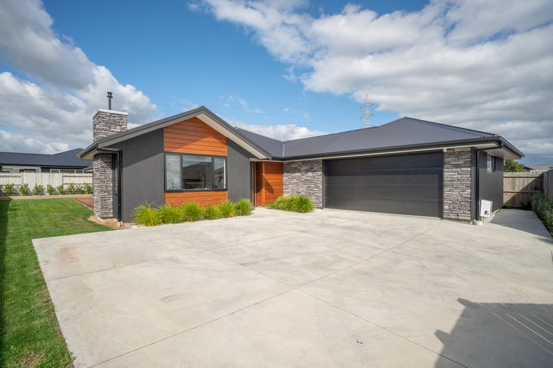 6 Silicon Way, Fitzherbert, Palmerston North - Carousel 24