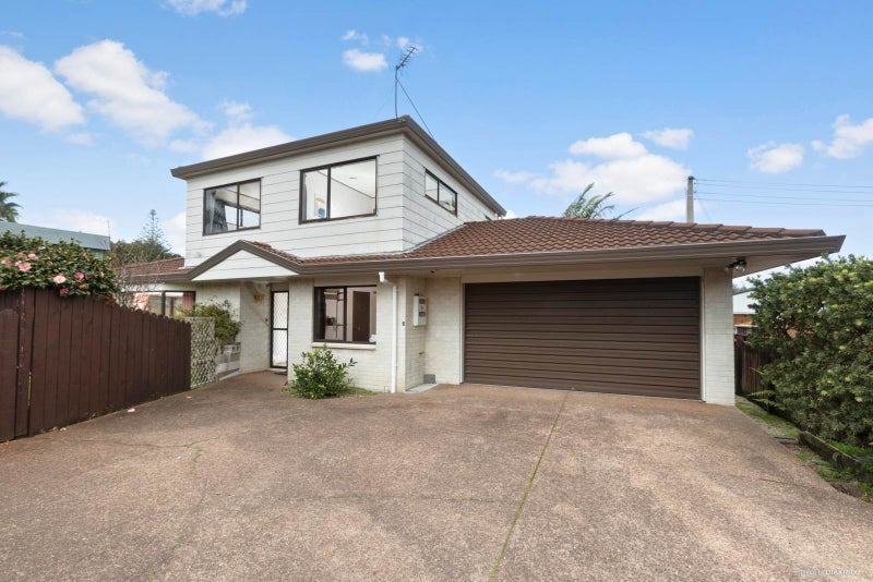 3/27 Grande Vue Road, Hillpark, Auckland - Carousel 1