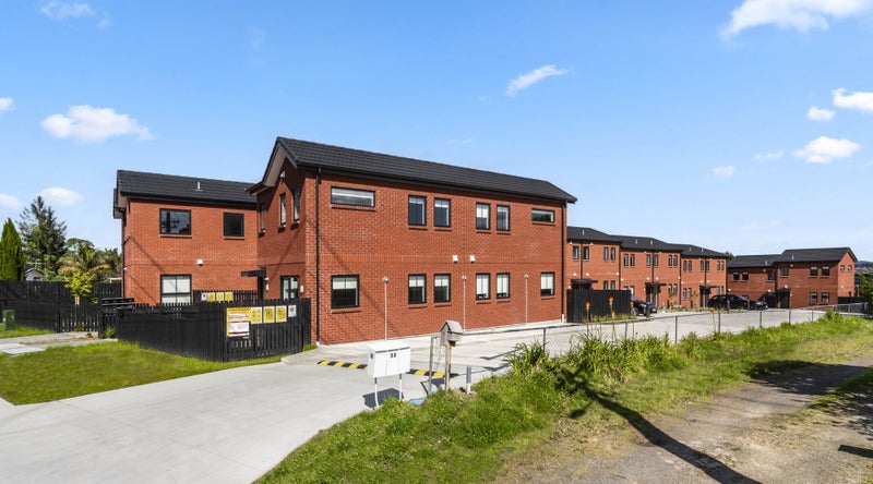 3/15 Sunhill Road, Sunnyvale, Auckland - Carousel 15