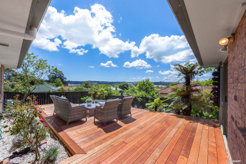 21 Bushlands Park Drive, Albany, Auckland - Carousel 2