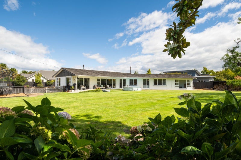 57 Adams Lane, Springlands, Blenheim - Carousel 1