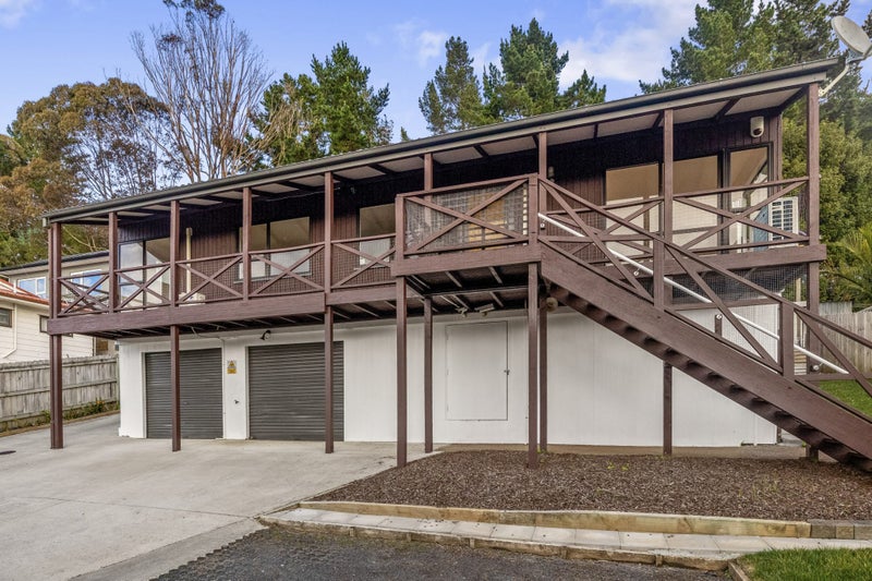 54 Glennandrew Drive, Half Moon Bay, Auckland - Carousel 1