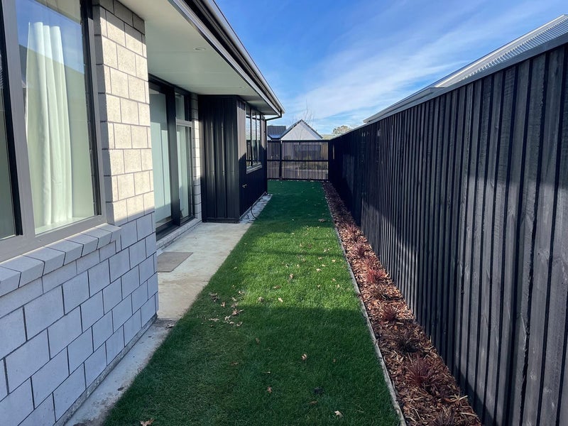 16 Dray Place, Halswell, Christchurch - Carousel 23