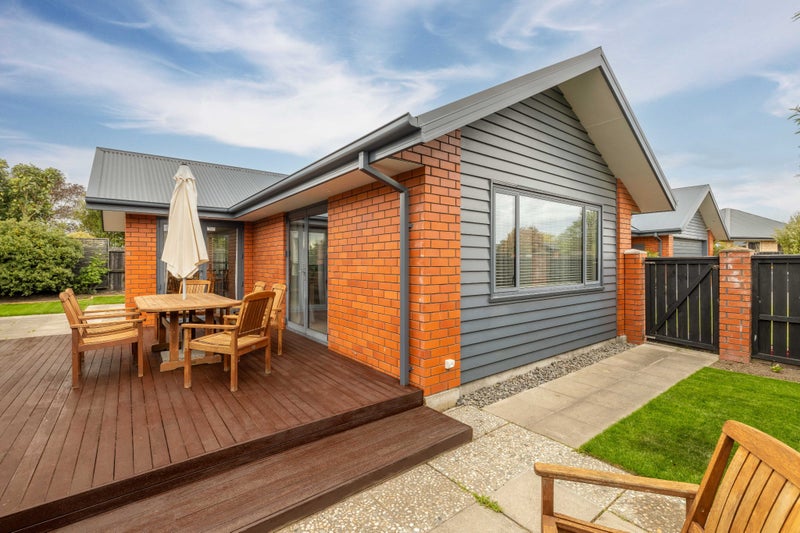 3 Woodhaven Place, Parklands, Christchurch - Carousel 2