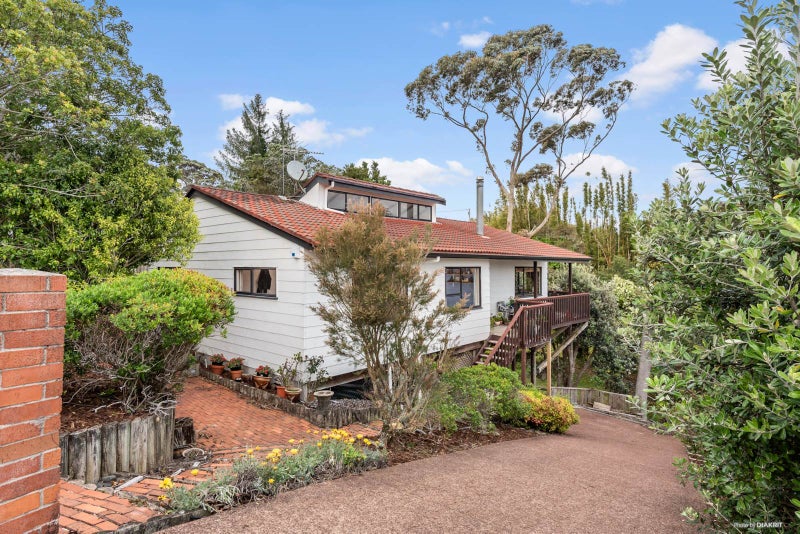 4 Sungrove Rise, Sunnyvale, Auckland - Carousel 2