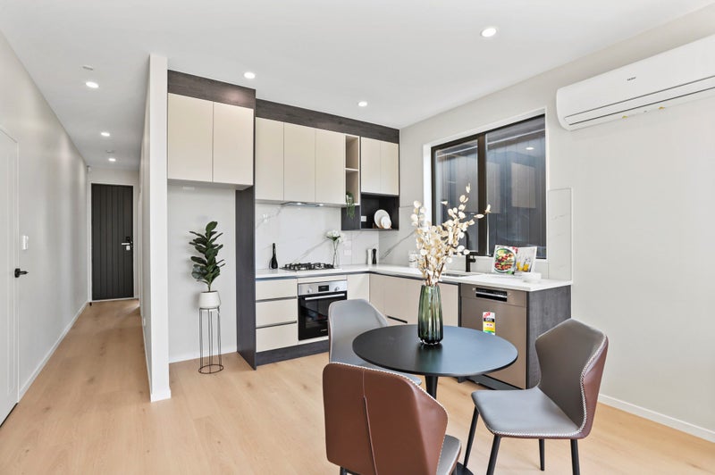 28 Paretao Street, Massey, Auckland - Carousel 1