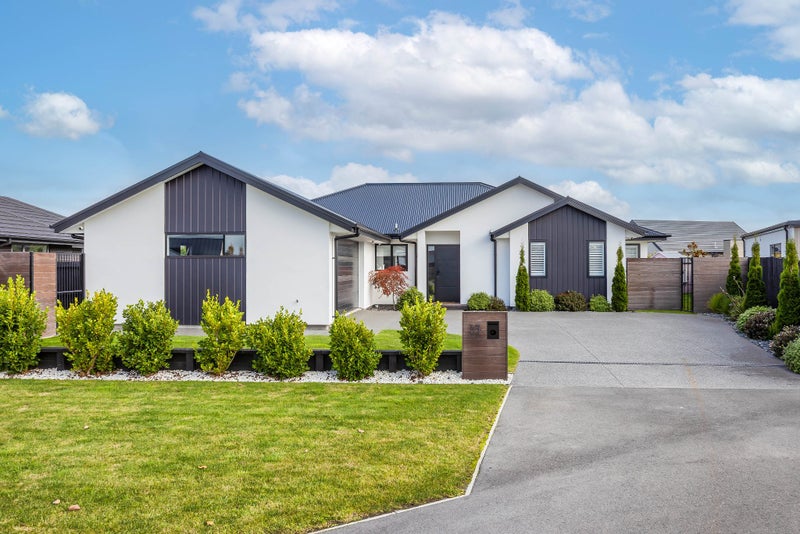 13 Selfe Crescent, Burwood, Christchurch - Carousel 2