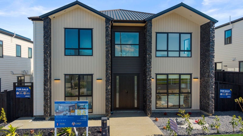 37 Park Green Avenue, Rosehill, Papakura - Carousel 1