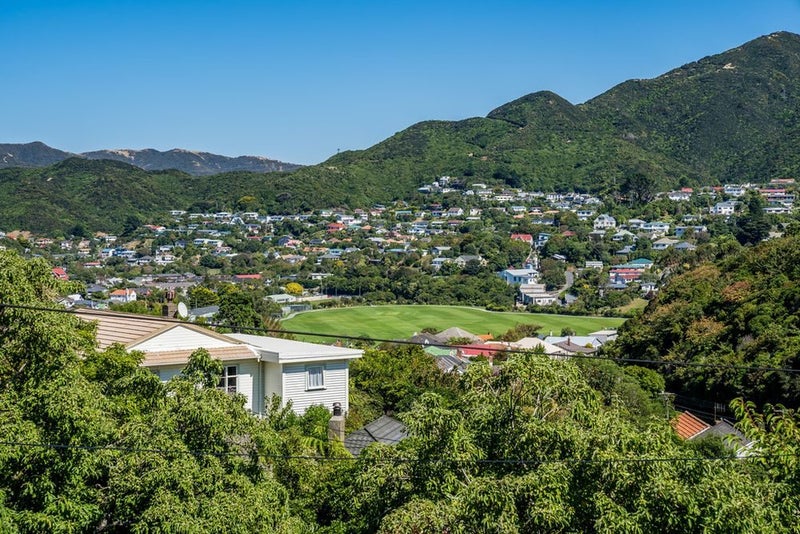 7 Victory Avenue, Karori, Wellington - Carousel 20