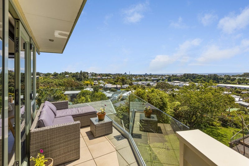 3A Hillcrest Street, Glen Avon, New Plymouth - Carousel 2