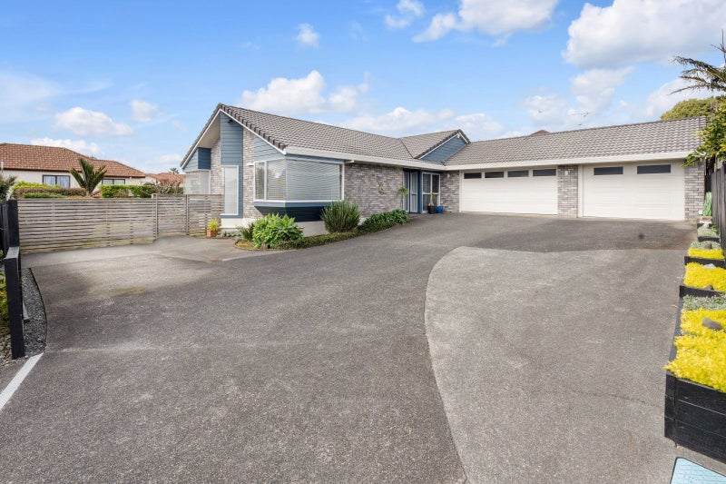 18 Simmental Crescent, Somerville, Manukau - Carousel 2