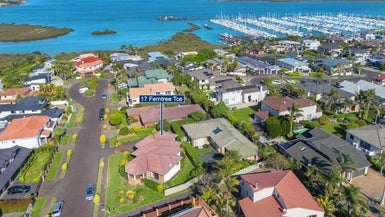 17 Ferntree Terrace, West Harbour, Auckland - Carousel 1