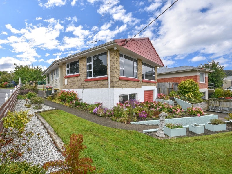 35 Kennedy Road, Fairfield, Dunedin - Carousel 1