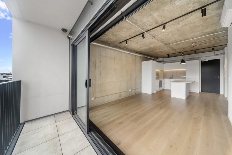 302/59 France Street South, Newton, Auckland - Carousel 2