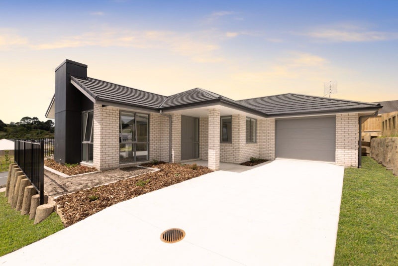 5 Pakanga Grove, Pyes Pa, Tauranga - Carousel 2