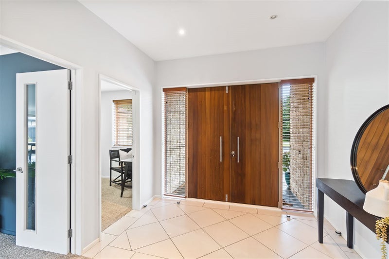 12 Mataroa Place, Parklands, Christchurch - Carousel 2