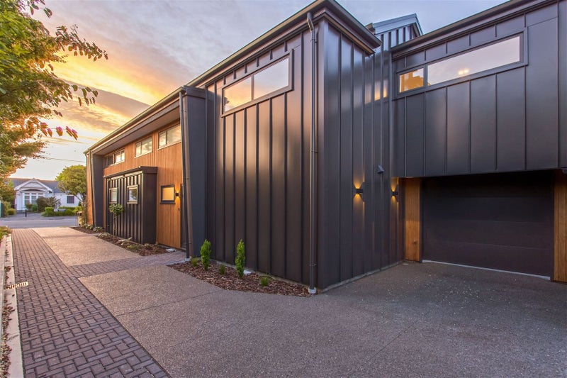 2/6 Naseby Street, Merivale, Christchurch - Carousel 1