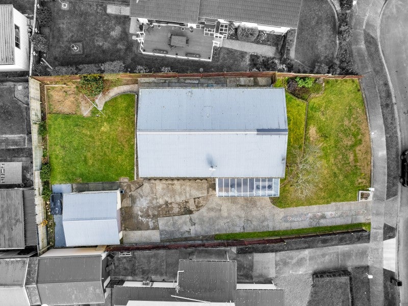 5 Kansas Grove, Totara Park, Upper Hutt - Carousel 25