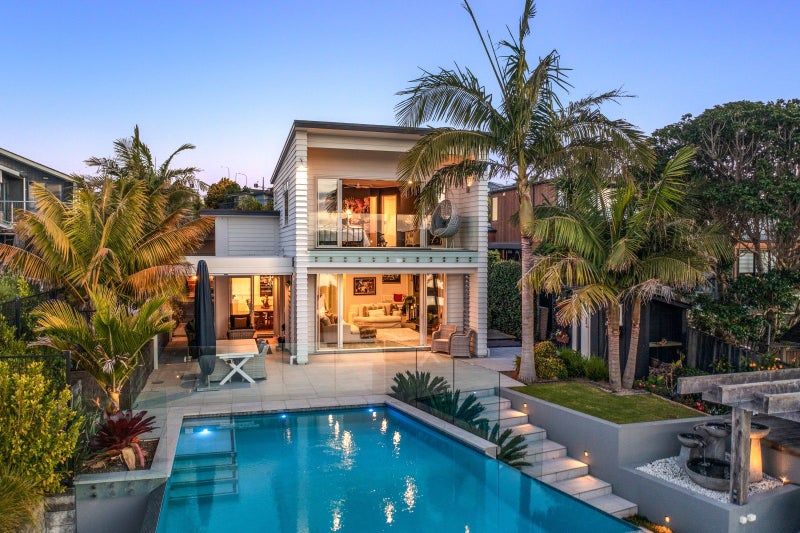 54 Pohutukawa Avenue, Red Beach, Red Beach - Carousel 1