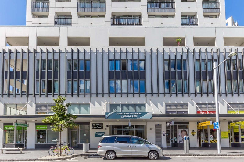 17H/16 Gore Street, Auckland Central, Auckland - Carousel 2