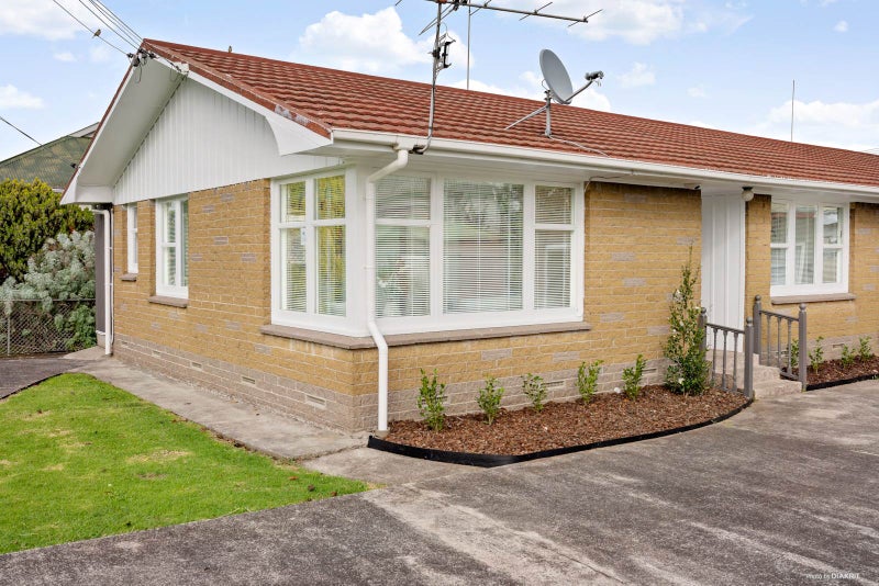 1/1 Golf Avenue, Otahuhu, Auckland - Carousel 1