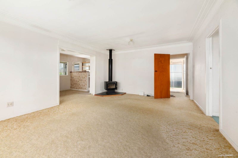 19 Bardia Street, Belmont, Auckland - Carousel 21