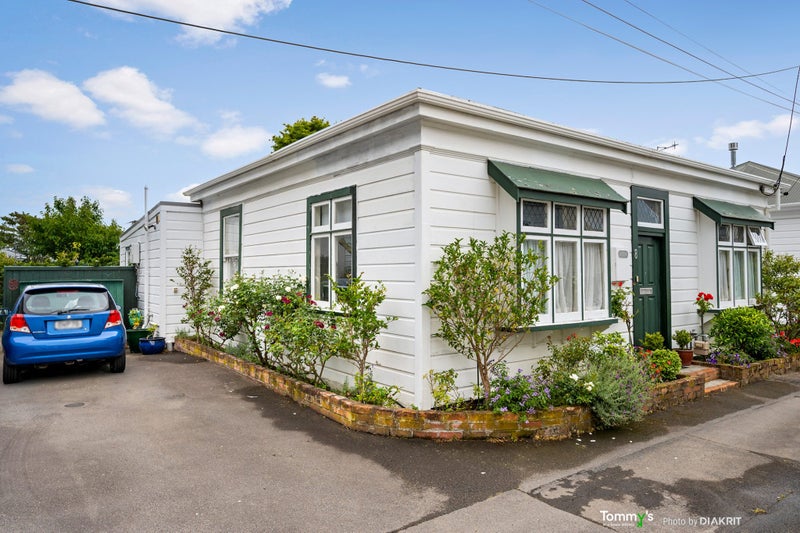 8 Calgarry Avenue, Thorndon, Wellington - Carousel 2