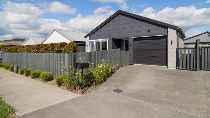 8 Roslyn Farm Street, Ramarama, Drury - Carousel 1