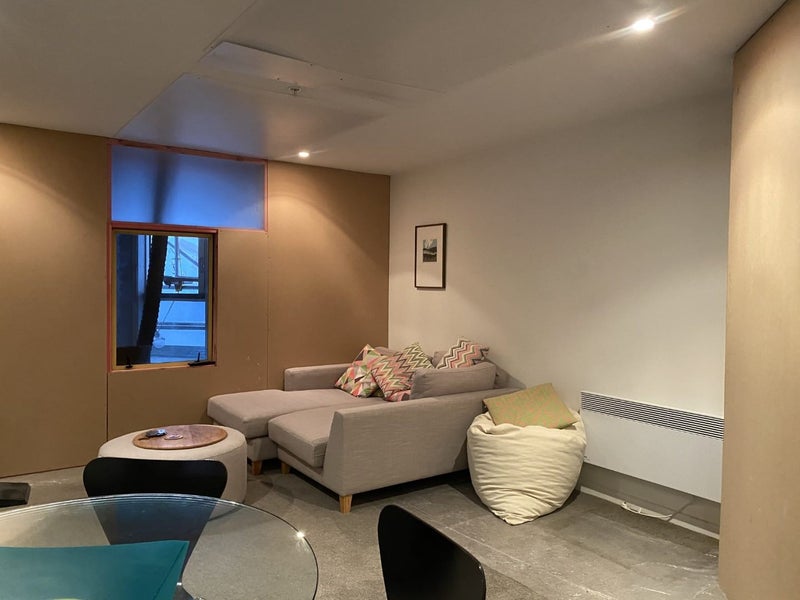 7B/5 Kent Terrace, Mount Victoria, Wellington - Carousel 1