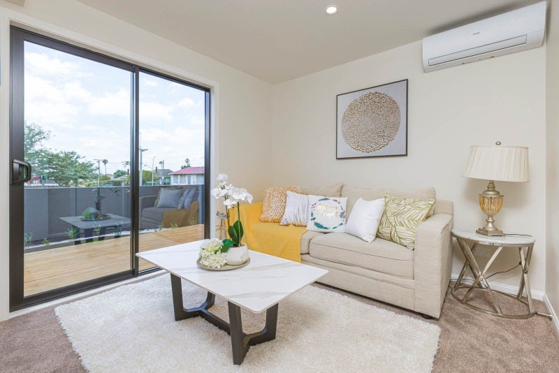 57 Kawiti Avenue, Point England, Auckland - Carousel 2