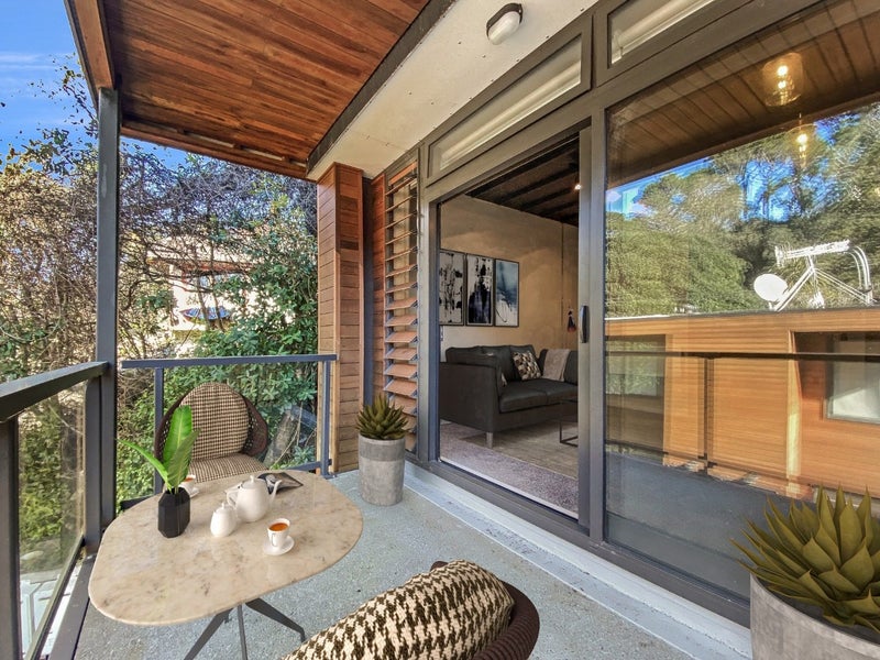 203/26 Glenmore Street, Northland, Wellington - Carousel 2