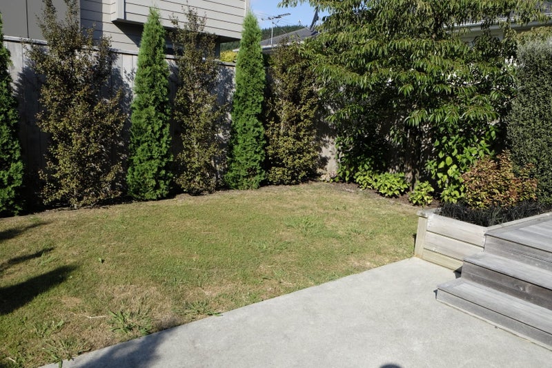 27A Collins Avenue, Tawa, Wellington - Carousel 13