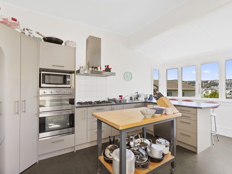 21 Hawker Street, Mount Victoria, Wellington - Carousel 2