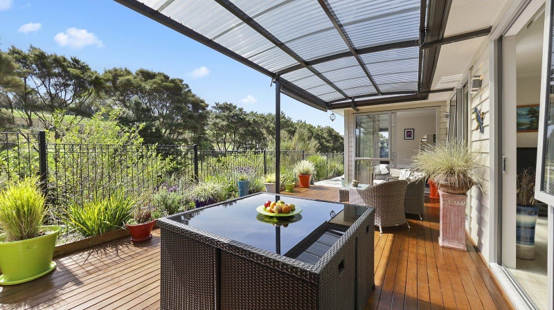 8 Pheasant Close, Stanmore Bay, Whangaparaoa - Carousel 1